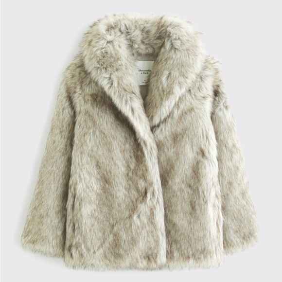 NWT Abercrombie & Fitch Faux Fur Coat - Picture 2 of 8